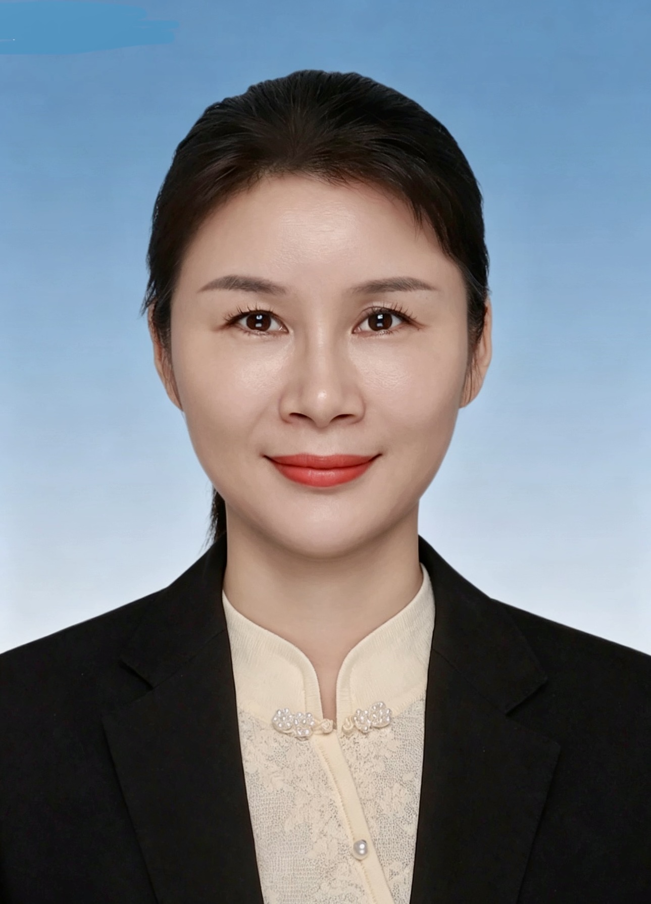 周芸