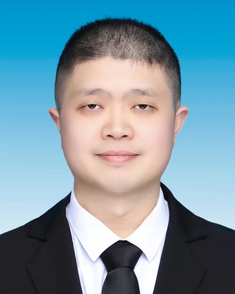 邱瑀