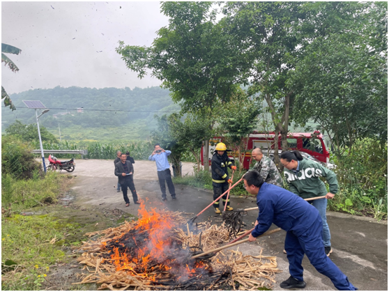 森林防火应急演练.png