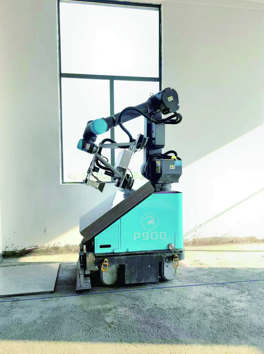 地砖铺贴机器人 记者 史文林.png