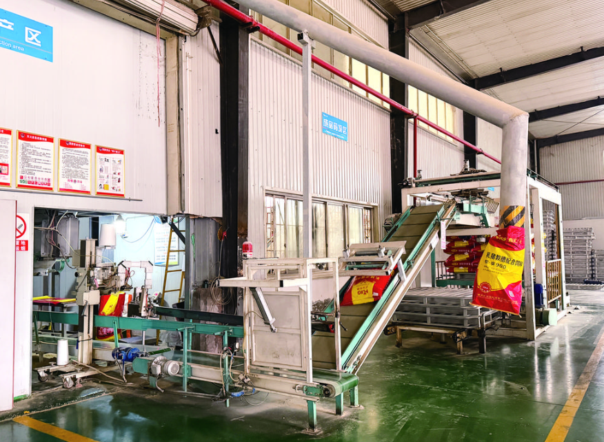 涪陵金汇光饲料有限公司全自动智能生产线.png
