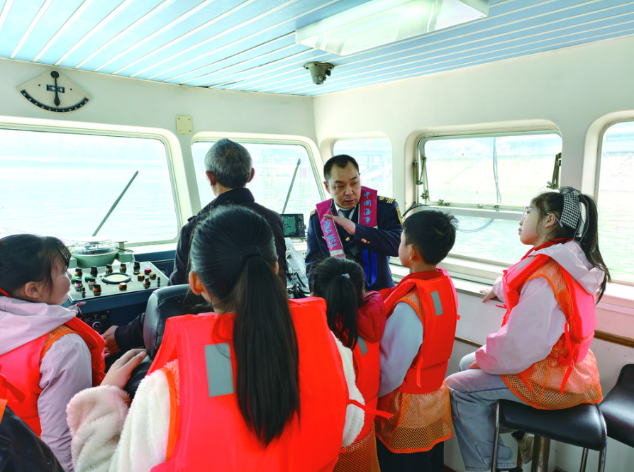 移动环保课堂 记者 蒋欢 摄.jpg